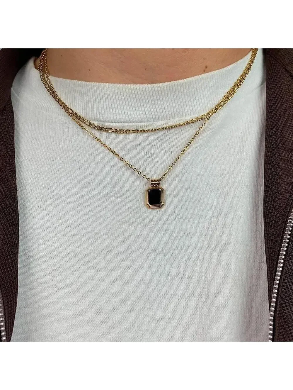 Vintage Style Classy Figaro Gold Chain Black jewel opal pendant necklace. Gold